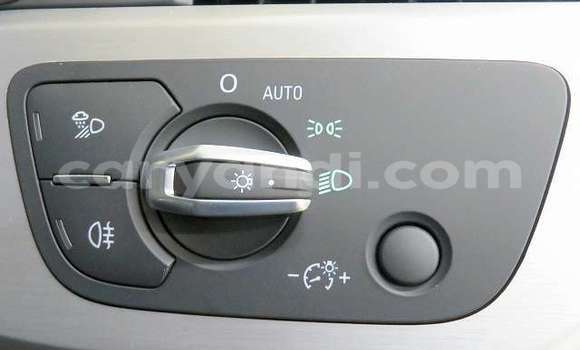 Nunua Ilio tumika Audi A4 Nyekundu Gari ndani ya Chingola nchini Zambia Nunua Ilio tumika Audi A4 Nyekundu Gari ndani ya Chingola nchini Zambia