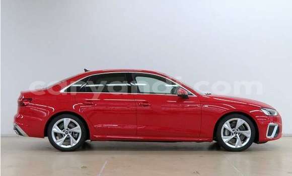 Nunua Ilio tumika Audi A4 Nyekundu Gari ndani ya Chingola nchini Zambia Nunua Ilio tumika Audi A4 Nyekundu Gari ndani ya Chingola nchini Zambia