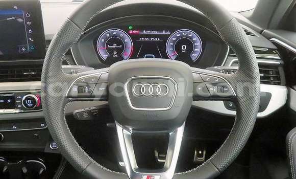 Nunua Ilio tumika Audi A4 Nyekundu Gari ndani ya Chingola nchini Zambia Nunua Ilio tumika Audi A4 Nyekundu Gari ndani ya Chingola nchini Zambia