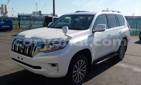 Buy Used Toyota Land Cruiser Prado White Car in Lusaka in Zambia