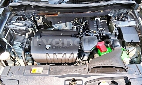 Nunua Ilio tumika Mitsubishi Outlander Fedha Gari ndani ya Lusaka nchini Zambia Nunua Ilio tumika Mitsubishi Outlander Fedha Gari ndani ya Lusaka nchini Zambia