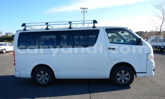 Acheter Occasion Voiture Toyota Hiace Blanc à Lusaka, Zambie Acheter Occasion Voiture Toyota Hiace Blanc à Lusaka, Zambie