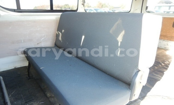 Acheter Occasion Voiture Toyota Hiace Blanc à Lusaka, Zambie Acheter Occasion Voiture Toyota Hiace Blanc à Lusaka, Zambie