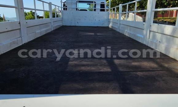 Tenga Tsaru Isuzu FTR 850 Chena Rori in Lusaka in Zambia Tenga Tsaru Isuzu FTR 850 Chena Rori in Lusaka in Zambia