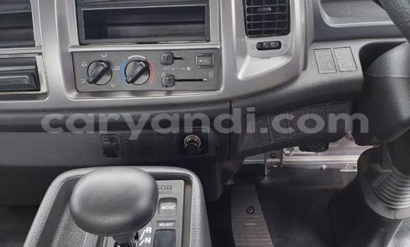 Buy Used Hino 300 Series White Truck in Lusaka in Zambia Buy Used Hino 300 Series White Truck in Lusaka in Zambia