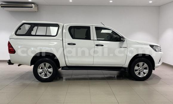 Acheter Occasion Voiture Toyota Hilux Blanc à Lusaka, Zambie Acheter Occasion Voiture Toyota Hilux Blanc à Lusaka, Zambie