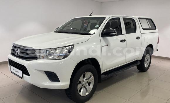 Acheter Occasion Voiture Toyota Hilux Blanc à Lusaka, Zambie Acheter Occasion Voiture Toyota Hilux Blanc à Lusaka, Zambie