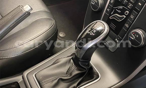 Buy Used Volvo V40 White Car in Chingola in Zambia Buy Used Volvo V40 White Car in Chingola in Zambia