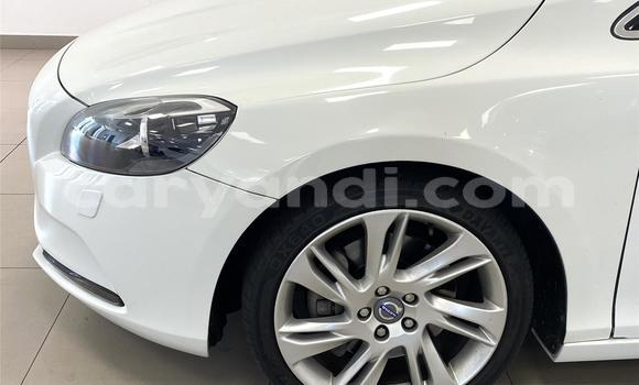 Buy Used Volvo V40 White Car in Chingola in Zambia Buy Used Volvo V40 White Car in Chingola in Zambia