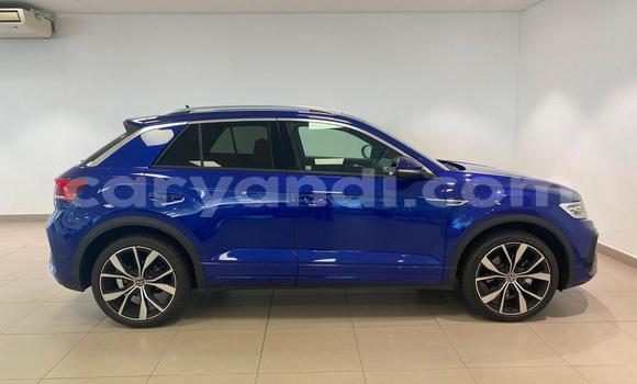Buy Used Volkswagen T-Roc Blue Car in Lusaka in Zambia Buy Used Volkswagen T-Roc Blue Car in Lusaka in Zambia
