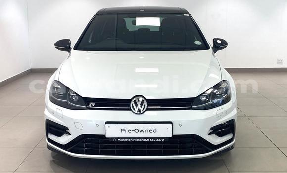 Buy Used Volkswagen Golf R White Car in Lusaka in Zambia Buy Used Volkswagen Golf R White Car in Lusaka in Zambia