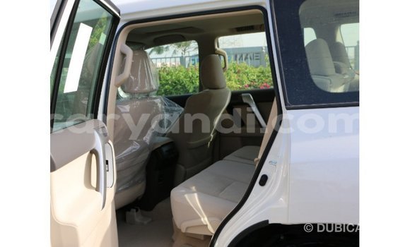 Acheter Import Voiture Toyota Prado Blanc à Import - Dubai, Zambie Acheter Import Voiture Toyota Prado Blanc à Import - Dubai, Zambie