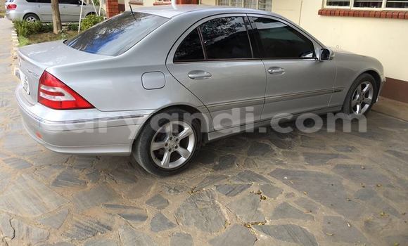 Nunua Ilio tumika Mercedes‒Benz 190 Fedha Gari ndani ya Chingola nchini Zambia Nunua Ilio tumika Mercedes‒Benz 190 Fedha Gari ndani ya Chingola nchini Zambia