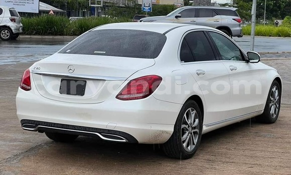 Acheter Occasion Voiture Mercedes‒Benz C–Class Blanc à Lusaka, Zambie Acheter Occasion Voiture Mercedes‒Benz C–Class Blanc à Lusaka, Zambie