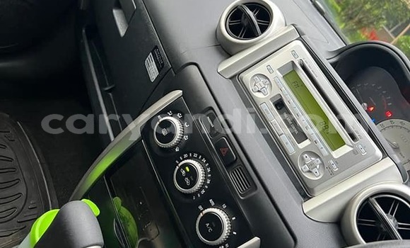 Acheter Occasion Voiture Toyota IST Blanc à Lusaka, Zambie Acheter Occasion Voiture Toyota IST Blanc à Lusaka, Zambie