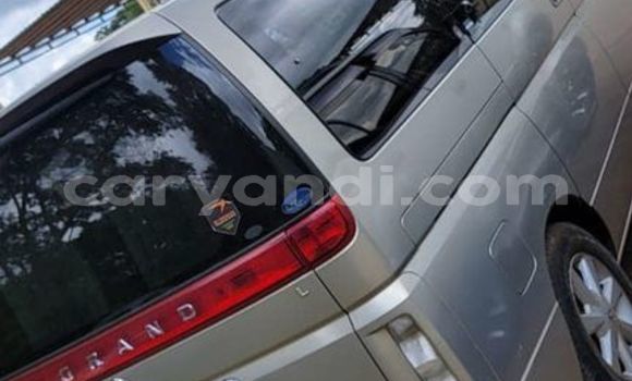 Acheter Occasion Voiture Nissan Elgrand Gris à Lusaka, Zambie Acheter Occasion Voiture Nissan Elgrand Gris à Lusaka, Zambie