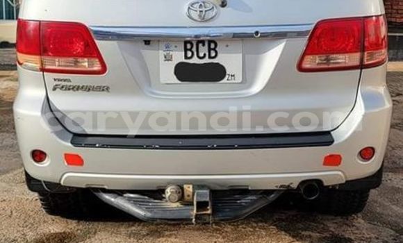 Acheter Occasion Voiture Toyota Fortuner Gris à Lusaka, Zambie Acheter Occasion Voiture Toyota Fortuner Gris à Lusaka, Zambie