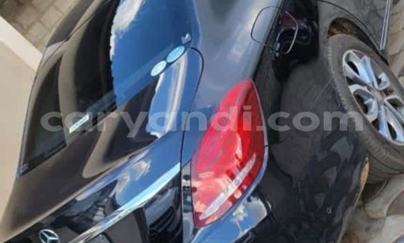 Acheter Occasion Voiture Mercedes‒Benz C–Class Noir à Lusaka, Zambie