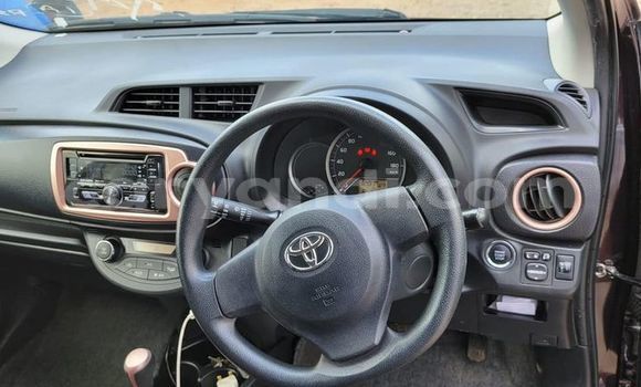 Acheter Occasion Voiture Toyota Vitz Noir à Lusaka, Zambie Acheter Occasion Voiture Toyota Vitz Noir à Lusaka, Zambie