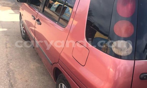 Acheter Occasion Voiture Toyota Raum Rouge à Lusaka, Zambie