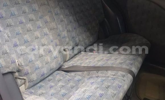 Acheter Occasion Voiture Toyota Raum Rouge à Lusaka, Zambie Acheter Occasion Voiture Toyota Raum Rouge à Lusaka, Zambie