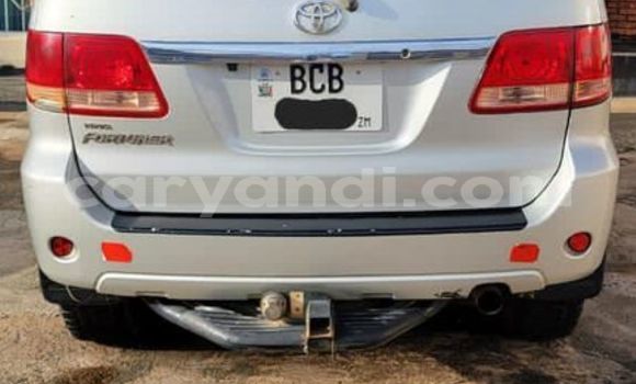Acheter Occasion Voiture Toyota Fortuner Gris à Lusaka, Zambie Acheter Occasion Voiture Toyota Fortuner Gris à Lusaka, Zambie
