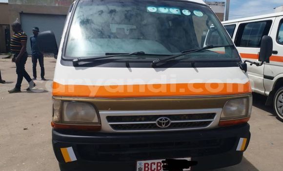 Acheter Occasion Voiture Toyota Hiace Blanc à Lusaka, Zambie Acheter Occasion Voiture Toyota Hiace Blanc à Lusaka, Zambie