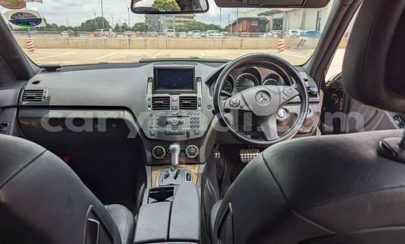 Acheter Occasion Voiture Mercedes-Benz C-Classe Noir à Lusaka, Zambie Acheter Occasion Voiture Mercedes-Benz C-Classe Noir à Lusaka, Zambie
