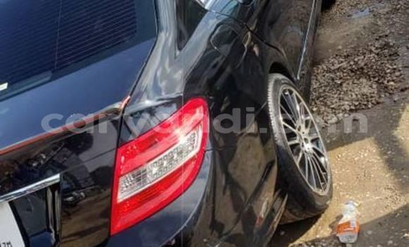 Acheter Occasion Voiture Mercedes-Benz C-Classe Noir à Lusaka, Zambie Acheter Occasion Voiture Mercedes-Benz C-Classe Noir à Lusaka, Zambie