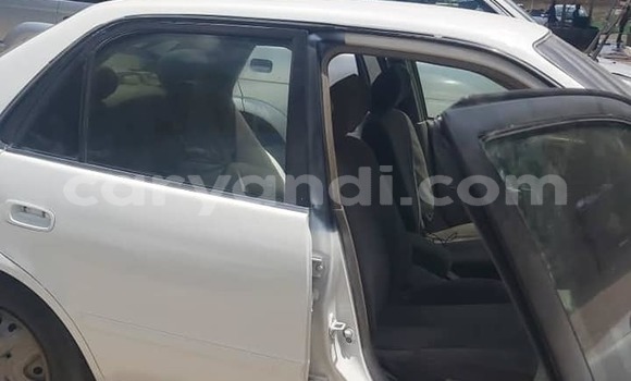 Acheter Occasion Voiture Toyota Corolla Blanc à Lusaka, Zambie Acheter Occasion Voiture Toyota Corolla Blanc à Lusaka, Zambie