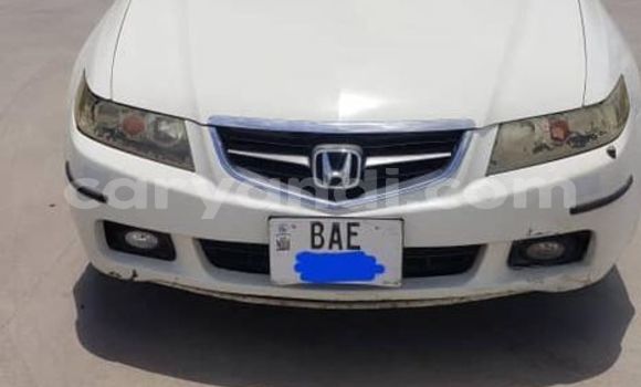 Acheter Occasion Voiture Honda Accord Blanc à Lusaka, Zambie Acheter Occasion Voiture Honda Accord Blanc à Lusaka, Zambie