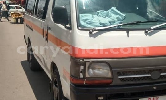 Acheter Occasion Voiture Toyota Hiace Blanc à Lusaka, Zambie Acheter Occasion Voiture Toyota Hiace Blanc à Lusaka, Zambie
