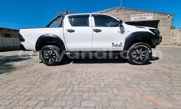 Tenga Tsaru Toyota Hilux Chena Mota in Lusaka in Zambia Tenga Tsaru Toyota Hilux Chena Mota in Lusaka in Zambia