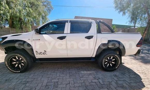 Tenga Tsaru Toyota Hilux Chena Mota in Lusaka in Zambia Tenga Tsaru Toyota Hilux Chena Mota in Lusaka in Zambia