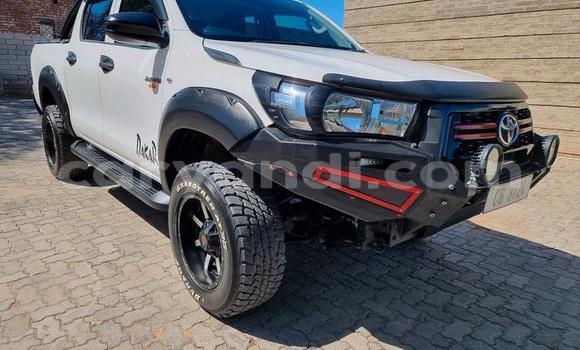 Tenga Tsaru Toyota Hilux Chena Mota in Lusaka in Zambia Tenga Tsaru Toyota Hilux Chena Mota in Lusaka in Zambia