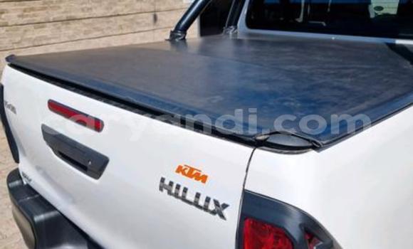 Tenga Tsaru Toyota Hilux Chena Mota in Lusaka in Zambia Tenga Tsaru Toyota Hilux Chena Mota in Lusaka in Zambia