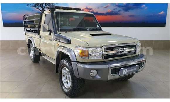 Acheter Occasion Voiture Toyota Land Cruiser Beige à Lusaka, Zambie Acheter Occasion Voiture Toyota Land Cruiser Beige à Lusaka, Zambie