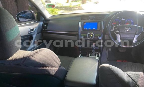 Nunua Ilio tumika Toyota Mark X Nyeupe Gari ndani ya Lusaka nchini Zambia Nunua Ilio tumika Toyota Mark X Nyeupe Gari ndani ya Lusaka nchini Zambia