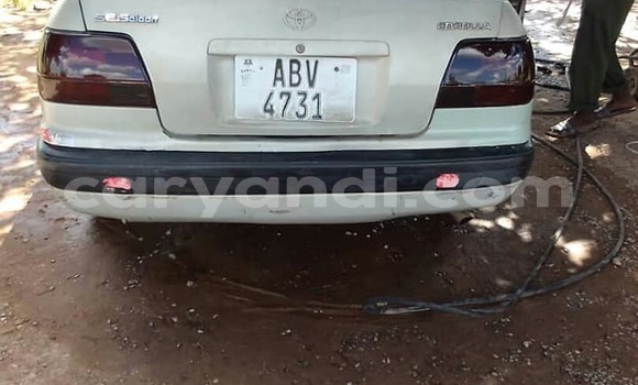 Acheter Occasion Voiture Toyota Corolla Blanc à Kapiri Mposhi, Central Acheter Occasion Voiture Toyota Corolla Blanc à Kapiri Mposhi, Central