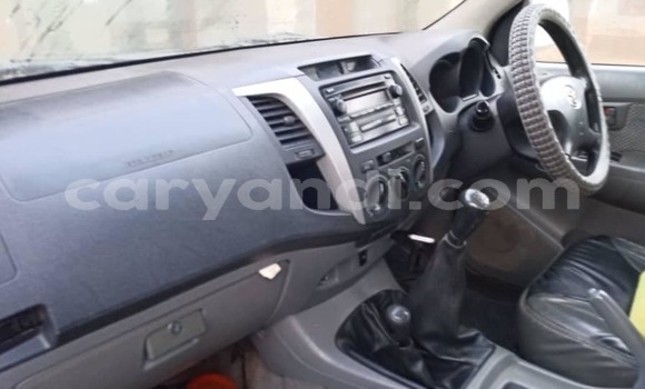 Acheter Occasion Voiture Toyota Hilux Noir à Chilanga, Lusaka Acheter Occasion Voiture Toyota Hilux Noir à Chilanga, Lusaka