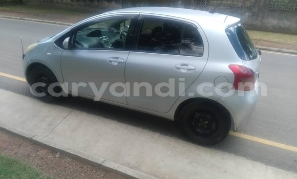 Acheter Occasion Voiture Toyota Vitz Gris à Chilanga, Lusaka Acheter Occasion Voiture Toyota Vitz Gris à Chilanga, Lusaka
