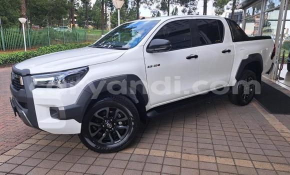 Buy Used Toyota Hilux White Car in Lusaka in Zambia Buy Used Toyota Hilux White Car in Lusaka in Zambia