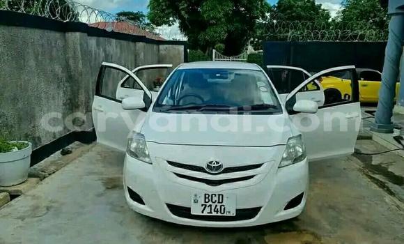 Acheter Occasion Voiture Toyota Belta Blanc à Kitwe, Zambie Acheter Occasion Voiture Toyota Belta Blanc à Kitwe, Zambie