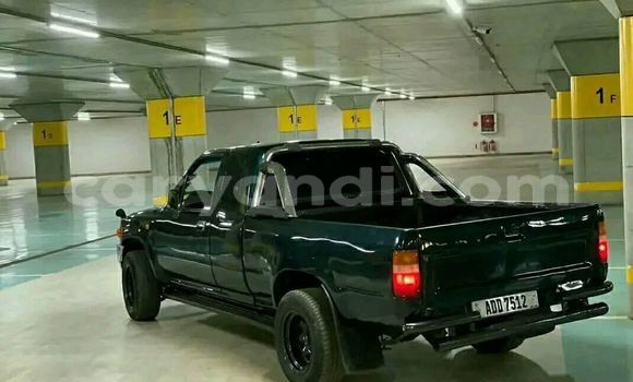 Acheter Occasion Voiture Toyota Hilux Noir à Kitwe, Zambie Acheter Occasion Voiture Toyota Hilux Noir à Kitwe, Zambie