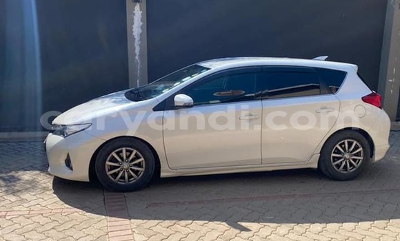 Acheter Occasion Voiture Toyota Auris Blanc à Lusaka, Zambie Acheter Occasion Voiture Toyota Auris Blanc à Lusaka, Zambie