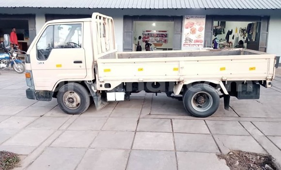 Buy Used Toyota Dyna Beige Car in Lusaka in Zambia Buy Used Toyota Dyna Beige Car in Lusaka in Zambia