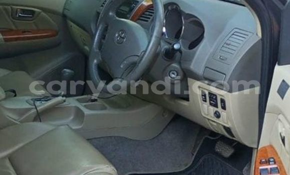 Acheter Occasion Voiture Toyota Fortuner Bleu à Lusaka, Zambie Acheter Occasion Voiture Toyota Fortuner Bleu à Lusaka, Zambie