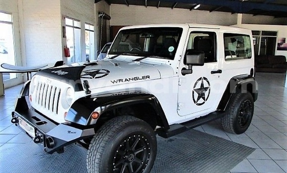 Acheter Occasion Voiture Jeep Wrangler Blanc à Lusaka, Zambie Acheter Occasion Voiture Jeep Wrangler Blanc à Lusaka, Zambie