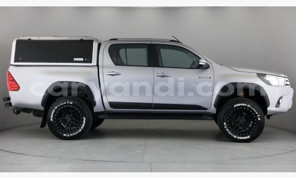 Acheter Occasion Voiture Toyota Hilux Gris à Lusaka, Zambie Acheter Occasion Voiture Toyota Hilux Gris à Lusaka, Zambie