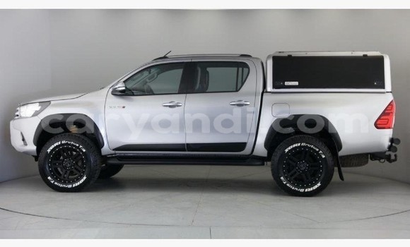 Acheter Occasion Voiture Toyota Hilux Gris à Lusaka, Zambie Acheter Occasion Voiture Toyota Hilux Gris à Lusaka, Zambie